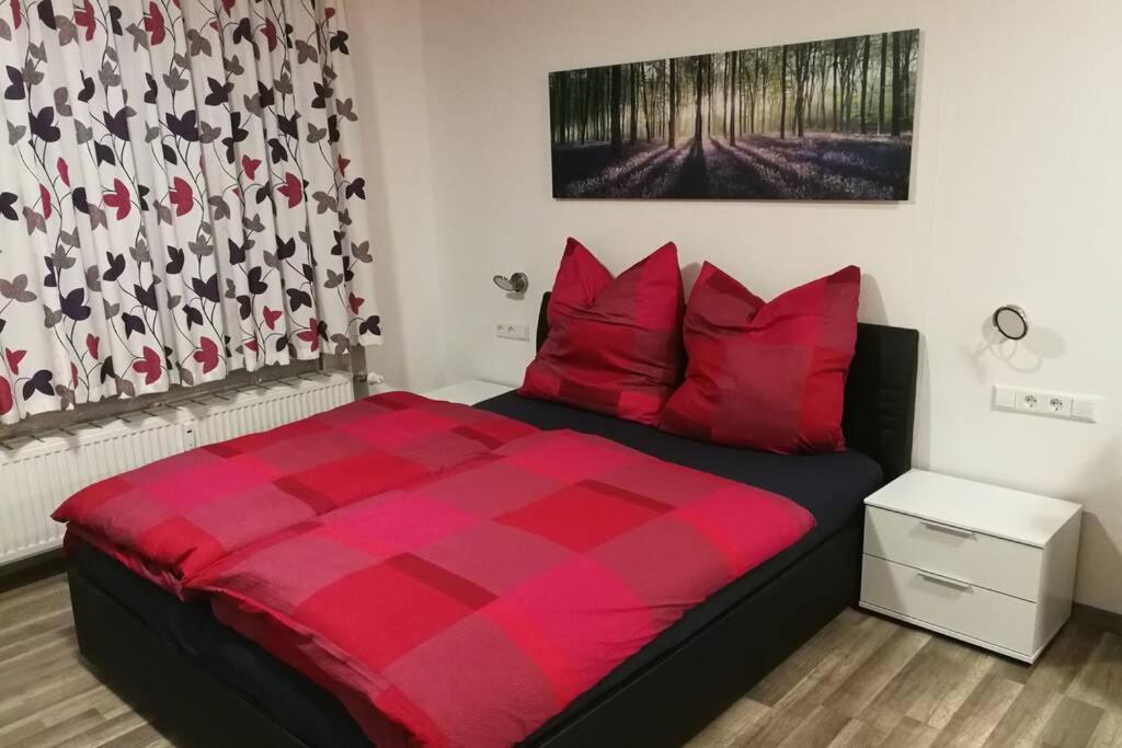 Tolle 1 Zimmer Ferienwohnung Mit Super Aussicht เอนซ์เคลิสแทร์เลอ ภายนอก รูปภาพ